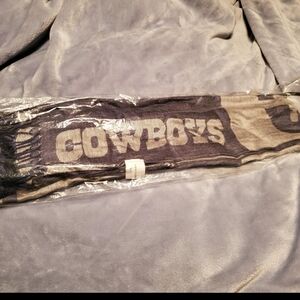 Women's Dallas Cowboy scarf